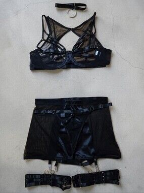 7-Pc Goth Strappy Lingerie Set Mesh & Satin - M